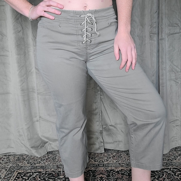 y2k McBling Western Motoboho Skater Green Lace Up Cargo Capri Pants - Picture 1 of 16